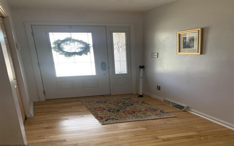 504 Brian Place, Morgantown, West Virginia 26505, 3 Bedrooms Bedrooms, 8 Rooms Rooms,2 BathroomsBathrooms,Single Family Detached,For Sale,Brian,10165209