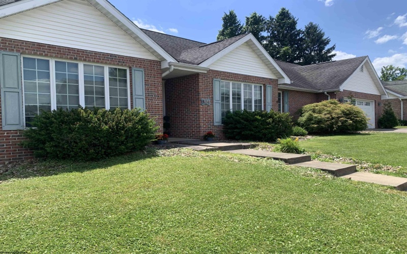 504 Brian Place, Morgantown, West Virginia 26505, 3 Bedrooms Bedrooms, 8 Rooms Rooms,2 BathroomsBathrooms,Single Family Detached,For Sale,Brian,10165209