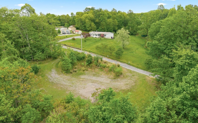 88 Bartges Road, Morgantown, West Virginia 26508, 2 Bedrooms Bedrooms, 4 Rooms Rooms,2 BathroomsBathrooms,Single Family Detached,For Sale,Bartges,10165208