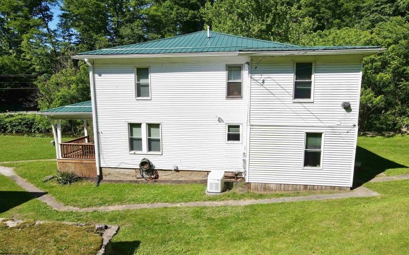 19 Nazareth Farm Road, Salem, West Virginia 26426, 3 Bedrooms Bedrooms, 8 Rooms Rooms,2 BathroomsBathrooms,Single Family Detached,For Sale,Nazareth Farm,10165210