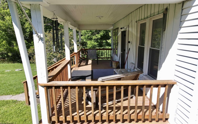 19 Nazareth Farm Road, Salem, West Virginia 26426, 3 Bedrooms Bedrooms, 8 Rooms Rooms,2 BathroomsBathrooms,Single Family Detached,For Sale,Nazareth Farm,10165210