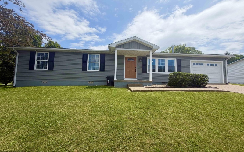 49 Kerry Way, Lost Creek, West Virginia 26385, 3 Bedrooms Bedrooms, 7 Rooms Rooms,2 BathroomsBathrooms,Single Family Detached,For Sale,Kerry,10165211