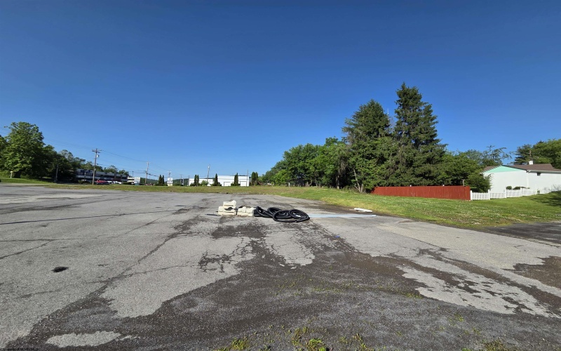 828 Fairmont Road, Westover, West Virginia 26501, ,Lots/land,For Sale,Fairmont,10165212 828 Fairmont Road, Westover, West Virginia 26501, ,Lots/land,For Sale,Fairmont,10165212