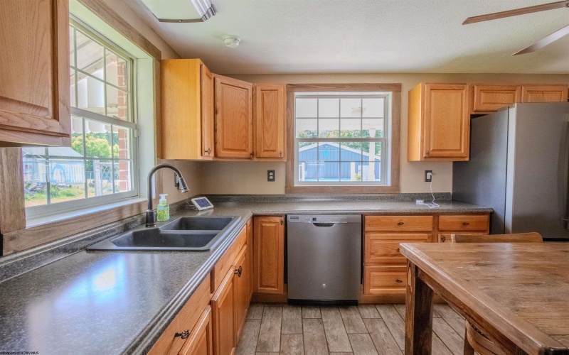 42 Main Street, Fairchance, Pennsylvania 15436, 2 Bedrooms Bedrooms, 6 Rooms Rooms,2 BathroomsBathrooms,Single Family Detached,For Sale,Main,10165213