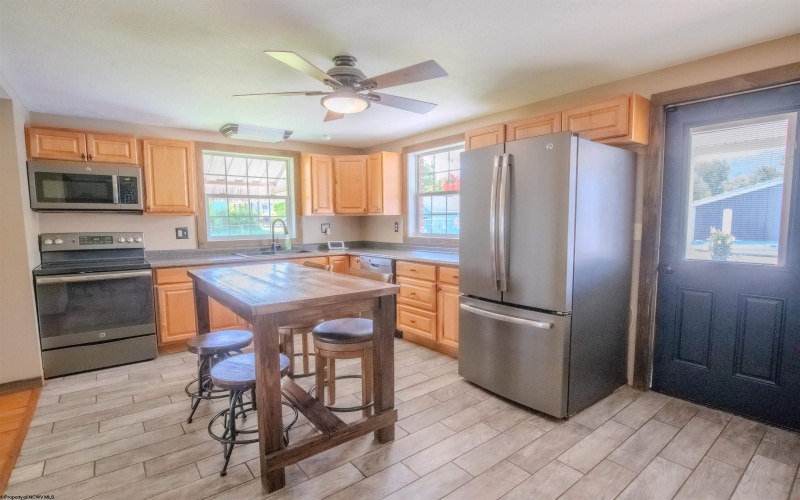 42 Main Street, Fairchance, Pennsylvania 15436, 2 Bedrooms Bedrooms, 6 Rooms Rooms,2 BathroomsBathrooms,Single Family Detached,For Sale,Main,10165213
