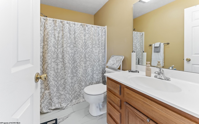 747 Erow Avenue, Morgantown, West Virginia 26505, 2 Bedrooms Bedrooms, 6 Rooms Rooms,3 BathroomsBathrooms,Single Family Attached,For Sale,Erow,10165223