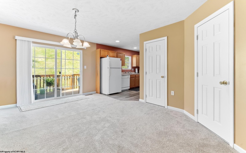 747 Erow Avenue, Morgantown, West Virginia 26505, 2 Bedrooms Bedrooms, 6 Rooms Rooms,3 BathroomsBathrooms,Single Family Attached,For Sale,Erow,10165223