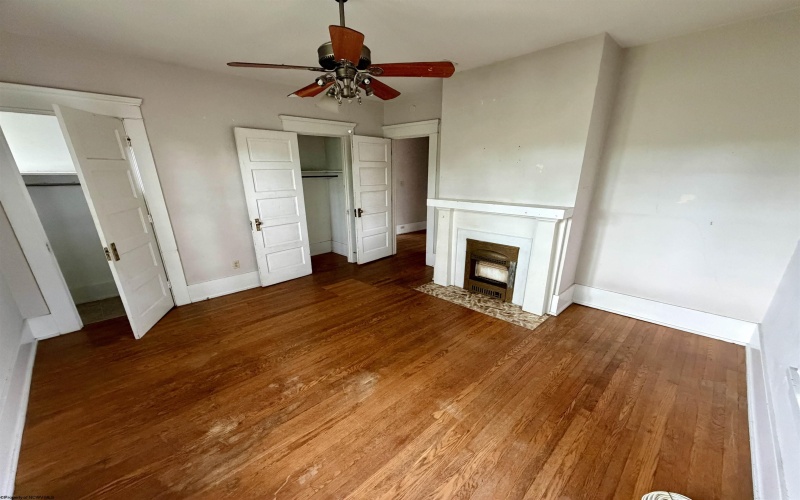 608 Milford Street, Clarksburg, West Virginia 26301, ,Multi-unit/income,For Sale,Milford,10165233 608 Milford Street, Clarksburg, West Virginia 26301, ,Multi-unit/income,For Sale,Milford,10165233