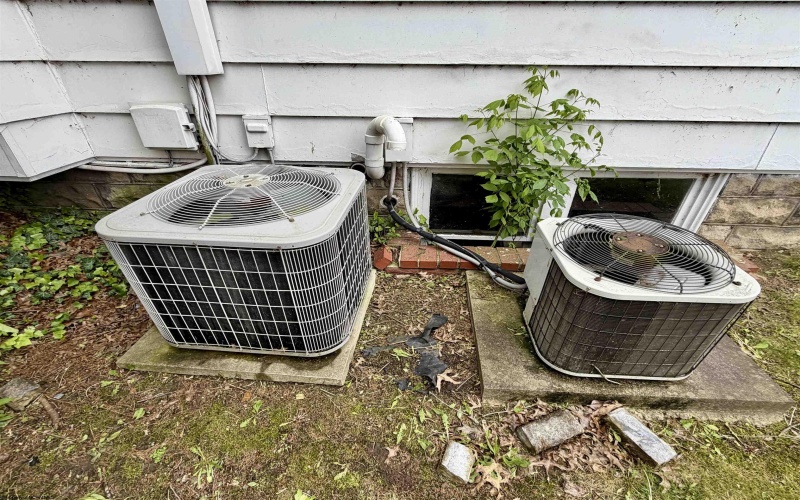 608 Milford Street, Clarksburg, West Virginia 26301, ,Multi-unit/income,For Sale,Milford,10165233 608 Milford Street, Clarksburg, West Virginia 26301, ,Multi-unit/income,For Sale,Milford,10165233