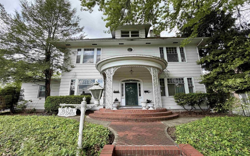608 Milford Street, Clarksburg, West Virginia 26301, ,Multi-unit/income,For Sale,Milford,10165233 608 Milford Street, Clarksburg, West Virginia 26301, ,Multi-unit/income,For Sale,Milford,10165233
