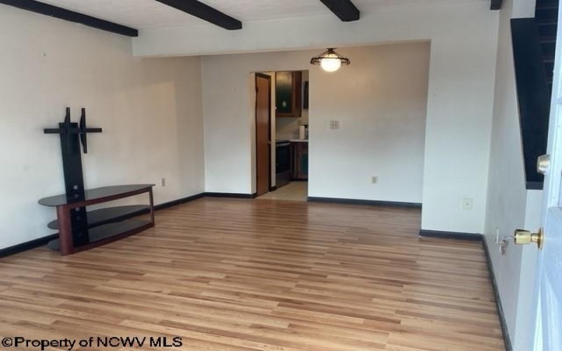 14 Dorsey Lane, Morgantown, West Virginia 26501, 2 Bedrooms Bedrooms, 4 Rooms Rooms,1 BathroomBathrooms,Residential Rentals,For Rent,Dorsey,10165231 14 Dorsey Lane, Morgantown, West Virginia 26501, 2 Bedrooms Bedrooms, 4 Rooms Rooms,1 BathroomBathrooms,Residential Rentals,For Rent,Dorsey,10165231