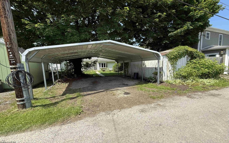 109 Davis Street, Elkins, West Virginia 26241, 4 Bedrooms Bedrooms, 8 Rooms Rooms,1 BathroomBathrooms,Single Family Detached,For Sale,Davis,10165229