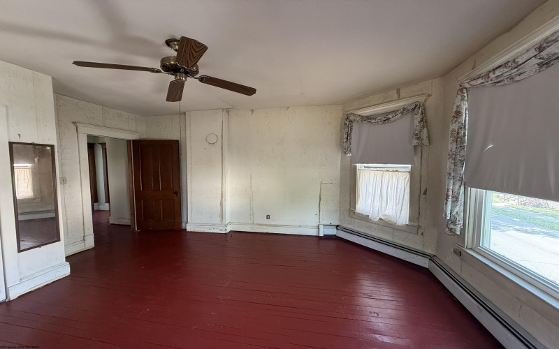 109 Davis Street, Elkins, West Virginia 26241, 4 Bedrooms Bedrooms, 8 Rooms Rooms,1 BathroomBathrooms,Single Family Detached,For Sale,Davis,10165229
