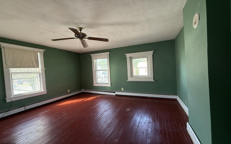 109 Davis Street, Elkins, West Virginia 26241, 4 Bedrooms Bedrooms, 8 Rooms Rooms,1 BathroomBathrooms,Single Family Detached,For Sale,Davis,10165229