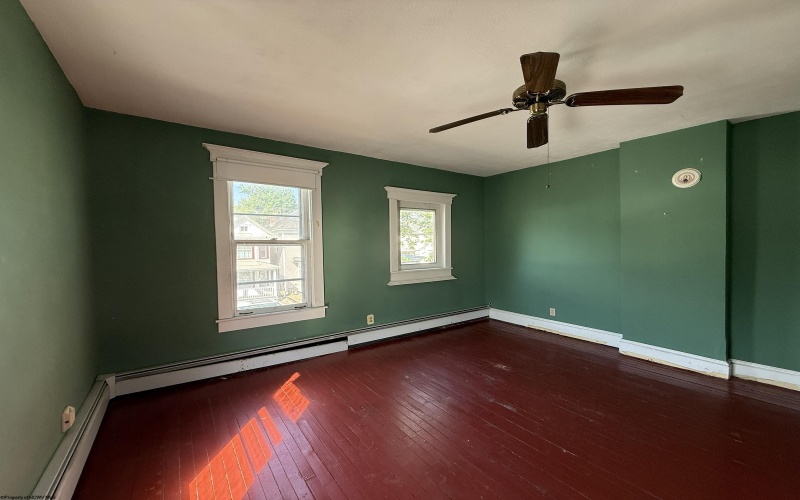 109 Davis Street, Elkins, West Virginia 26241, 4 Bedrooms Bedrooms, 8 Rooms Rooms,1 BathroomBathrooms,Single Family Detached,For Sale,Davis,10165229