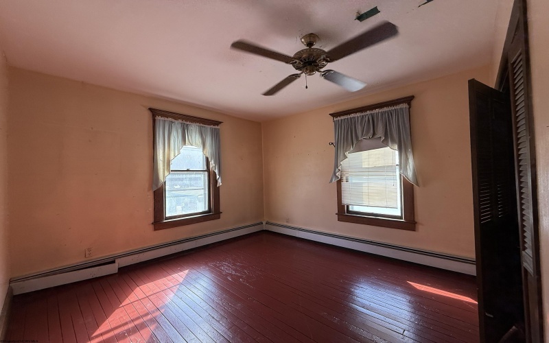 109 Davis Street, Elkins, West Virginia 26241, 4 Bedrooms Bedrooms, 8 Rooms Rooms,1 BathroomBathrooms,Single Family Detached,For Sale,Davis,10165229