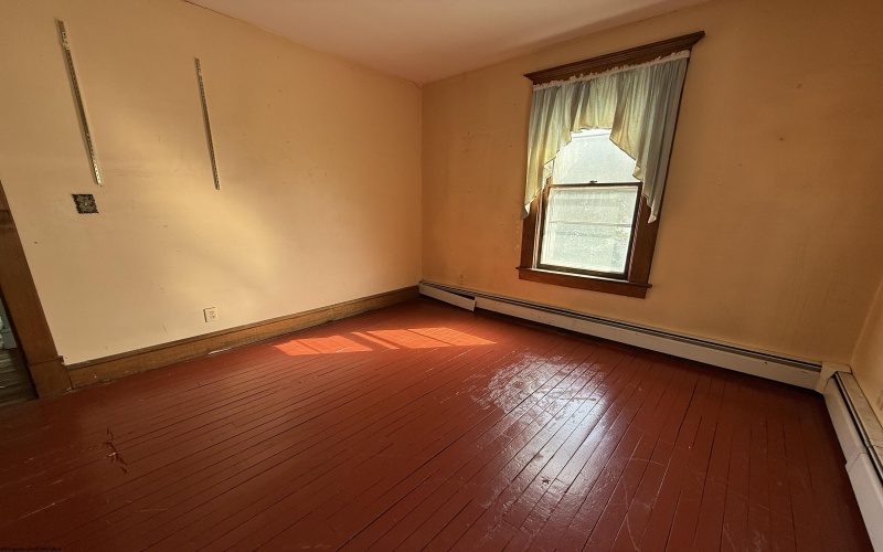 109 Davis Street, Elkins, West Virginia 26241, 4 Bedrooms Bedrooms, 8 Rooms Rooms,1 BathroomBathrooms,Single Family Detached,For Sale,Davis,10165229