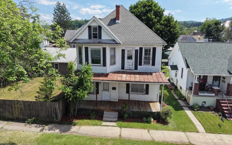 109 Davis Street, Elkins, West Virginia 26241, 4 Bedrooms Bedrooms, 8 Rooms Rooms,1 BathroomBathrooms,Single Family Detached,For Sale,Davis,10165229