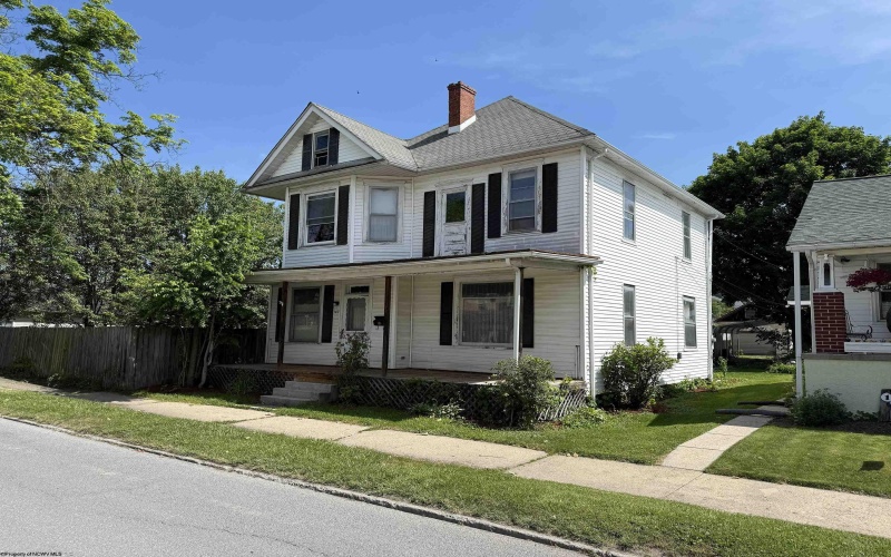 109 Davis Street, Elkins, West Virginia 26241, 4 Bedrooms Bedrooms, 8 Rooms Rooms,1 BathroomBathrooms,Single Family Detached,For Sale,Davis,10165229