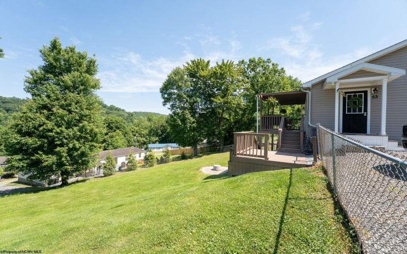 53 Ebenklein Lane, Morgantown, West Virginia 26508, 3 Bedrooms Bedrooms, 6 Rooms Rooms,2 BathroomsBathrooms,Single Family Detached,For Sale,Ebenklein,10165227