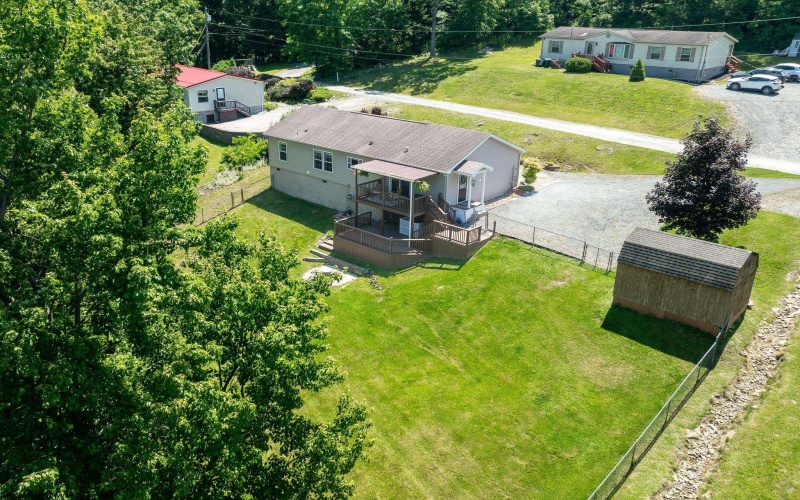 53 Ebenklein Lane, Morgantown, West Virginia 26508, 3 Bedrooms Bedrooms, 6 Rooms Rooms,2 BathroomsBathrooms,Single Family Detached,For Sale,Ebenklein,10165227