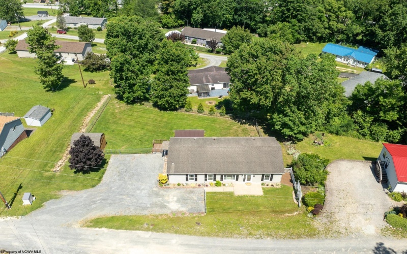 53 Ebenklein Lane, Morgantown, West Virginia 26508, 3 Bedrooms Bedrooms, 6 Rooms Rooms,2 BathroomsBathrooms,Single Family Detached,For Sale,Ebenklein,10165227
