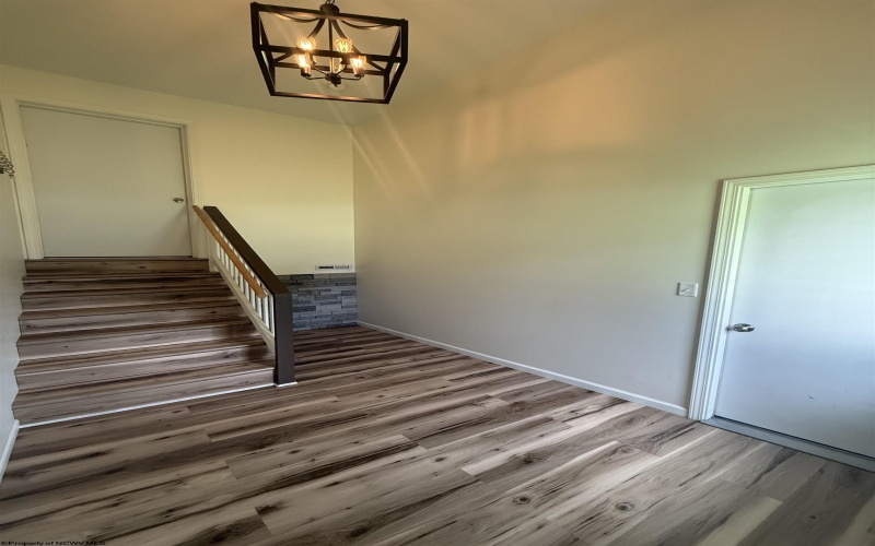 25 Augusta Pines Drive, Fairmont, West Virginia 26554, 4 Bedrooms Bedrooms, 8 Rooms Rooms,2 BathroomsBathrooms,Single Family Detached,For Sale,Augusta Pines,10165218