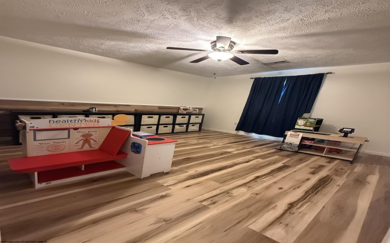 25 Augusta Pines Drive, Fairmont, West Virginia 26554, 4 Bedrooms Bedrooms, 8 Rooms Rooms,2 BathroomsBathrooms,Single Family Detached,For Sale,Augusta Pines,10165218