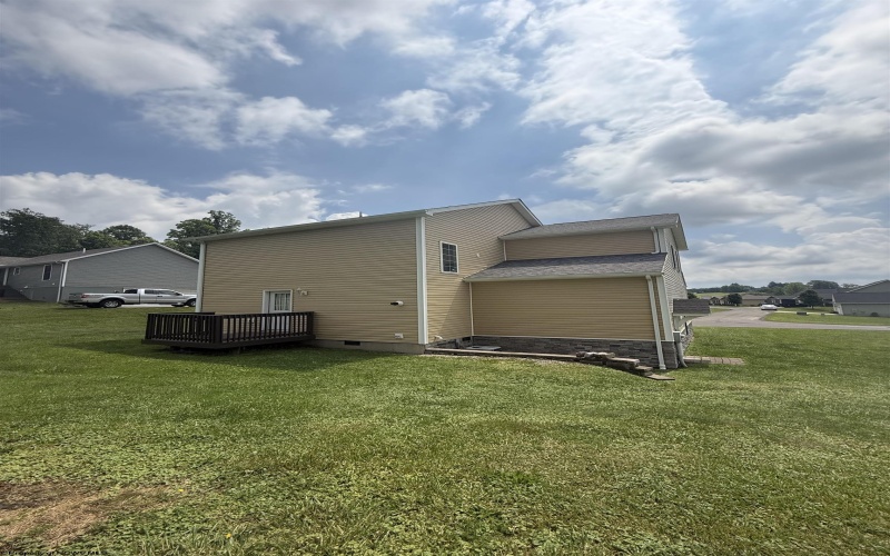 25 Augusta Pines Drive, Fairmont, West Virginia 26554, 4 Bedrooms Bedrooms, 8 Rooms Rooms,2 BathroomsBathrooms,Single Family Detached,For Sale,Augusta Pines,10165218