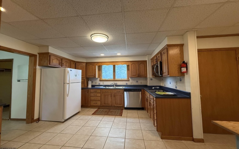 528 Union Avenue, Morgantown, West Virginia 26505, 4 Bedrooms Bedrooms, 9 Rooms Rooms,2 BathroomsBathrooms,Single Family Detached,For Sale,Union,10165220