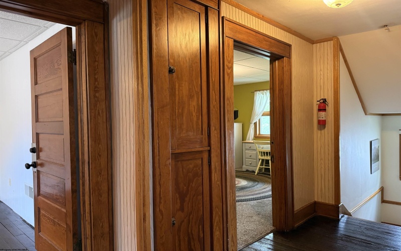 528 Union Avenue, Morgantown, West Virginia 26505, 4 Bedrooms Bedrooms, 9 Rooms Rooms,2 BathroomsBathrooms,Single Family Detached,For Sale,Union,10165220