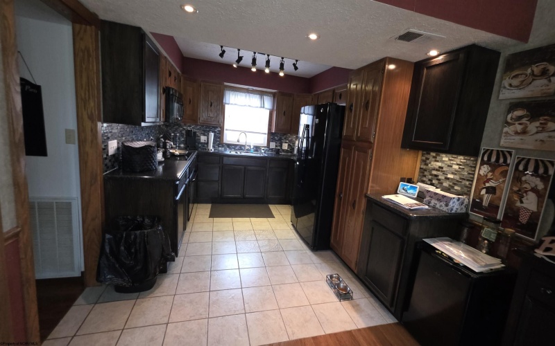 187 CAMDEN Avenue, Buckhannon, West Virginia 26201, 4 Bedrooms Bedrooms, 8 Rooms Rooms,3 BathroomsBathrooms,Single Family Detached,For Sale,CAMDEN,10165235