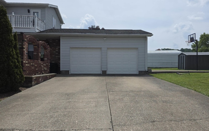 187 CAMDEN Avenue, Buckhannon, West Virginia 26201, 4 Bedrooms Bedrooms, 8 Rooms Rooms,3 BathroomsBathrooms,Single Family Detached,For Sale,CAMDEN,10165235