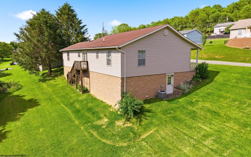 158 Kerry Way, Lost Creek, West Virginia 26385, 3 Bedrooms Bedrooms, 6 Rooms Rooms,2 BathroomsBathrooms,Single Family Detached,For Sale,Kerry,10165236