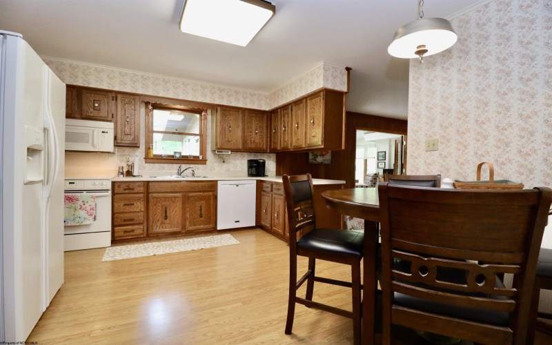 428 Pinewood Drive, Elkins, West Virginia 26241, 4 Bedrooms Bedrooms, 9 Rooms Rooms,3 BathroomsBathrooms,Single Family Detached,For Sale,Pinewood,10165260