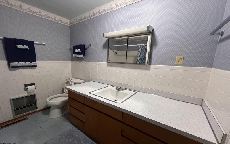 201 Alexander Avenue, Elkins, West Virginia 26241, 3 Bedrooms Bedrooms, 9 Rooms Rooms,1 BathroomBathrooms,Single Family Detached,For Sale,Alexander,10165258