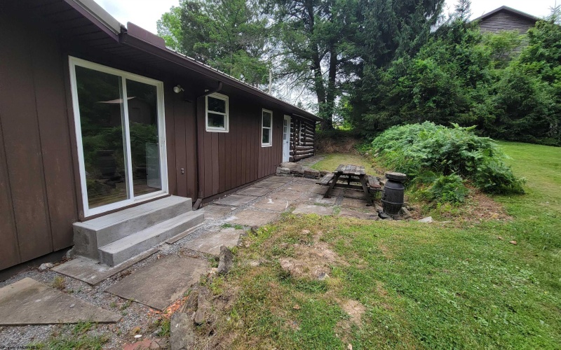1715 Big Tree Drive, Fairmont, West Virginia 26554, 3 Bedrooms Bedrooms, 6 Rooms Rooms,2 BathroomsBathrooms,Single Family Detached,For Sale,Big Tree,10165257
