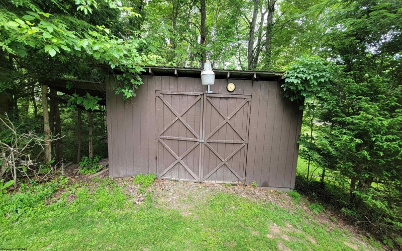 1715 Big Tree Drive, Fairmont, West Virginia 26554, 3 Bedrooms Bedrooms, 6 Rooms Rooms,2 BathroomsBathrooms,Single Family Detached,For Sale,Big Tree,10165257