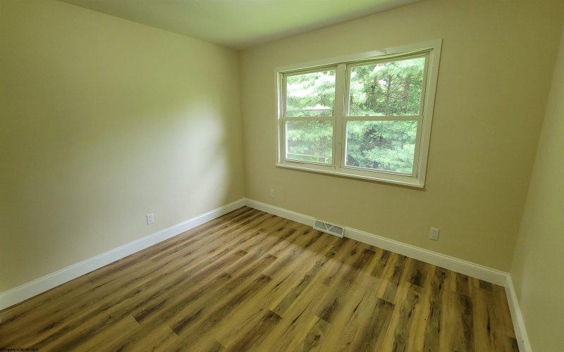 1715 Big Tree Drive, Fairmont, West Virginia 26554, 3 Bedrooms Bedrooms, 6 Rooms Rooms,2 BathroomsBathrooms,Single Family Detached,For Sale,Big Tree,10165257