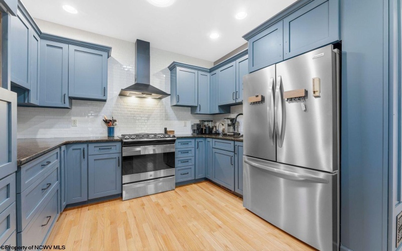 895 Fairfax Drive, Morgantown, West Virginia 26505, 3 Bedrooms Bedrooms, 8 Rooms Rooms,2 BathroomsBathrooms,Single Family Detached,For Sale,Fairfax,0,10165241