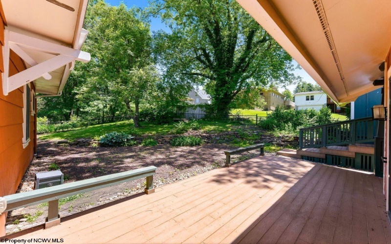 895 Fairfax Drive, Morgantown, West Virginia 26505, 3 Bedrooms Bedrooms, 8 Rooms Rooms,2 BathroomsBathrooms,Single Family Detached,For Sale,Fairfax,0,10165241