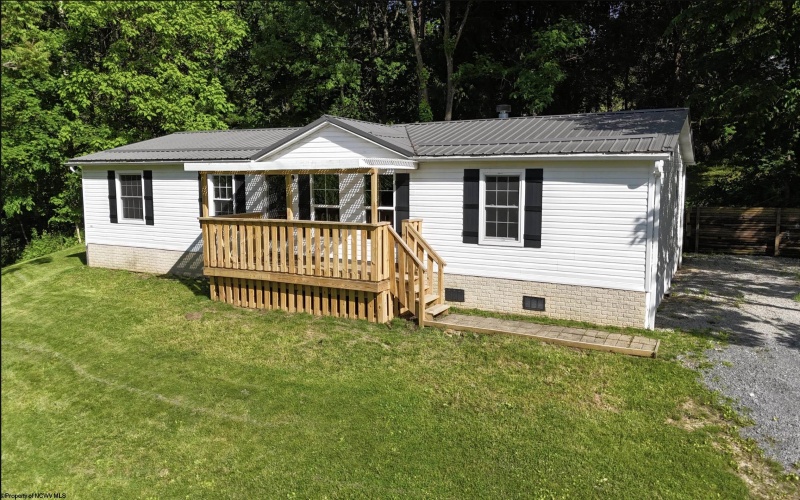 180 Morgans Run Road, Morgantown, West Virginia 26508, 3 Bedrooms Bedrooms, 7 Rooms Rooms,2 BathroomsBathrooms,Single Family Detached,For Sale,Morgans Run,10165242