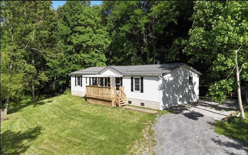 180 Morgans Run Road, Morgantown, West Virginia 26508, 3 Bedrooms Bedrooms, 7 Rooms Rooms,2 BathroomsBathrooms,Single Family Detached,For Sale,Morgans Run,10165242