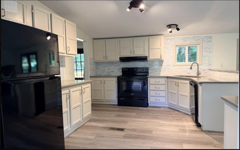 180 Morgans Run Road, Morgantown, West Virginia 26508, 3 Bedrooms Bedrooms, 7 Rooms Rooms,2 BathroomsBathrooms,Single Family Detached,For Sale,Morgans Run,10165242