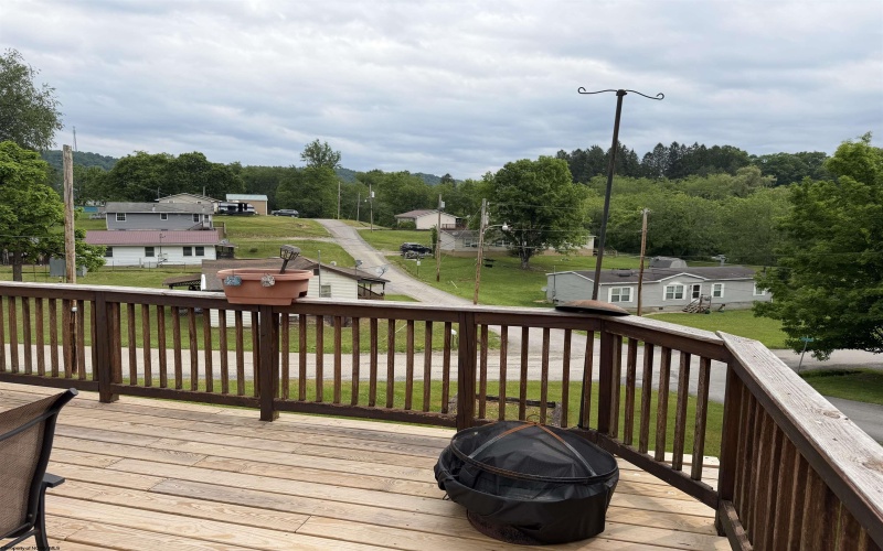 135 Wabash Avenue, Belington, West Virginia 26250, 3 Bedrooms Bedrooms, 7 Rooms Rooms,2 BathroomsBathrooms,Single Family Detached,For Sale,Wabash,0,10165244