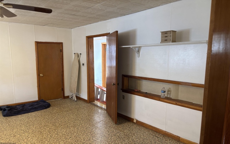 739 US Hwy 19 South, Weston, West Virginia 26452, 2 Bedrooms Bedrooms, 6 Rooms Rooms,1 BathroomBathrooms,Single Family Detached,For Sale,US Hwy 19,10165245