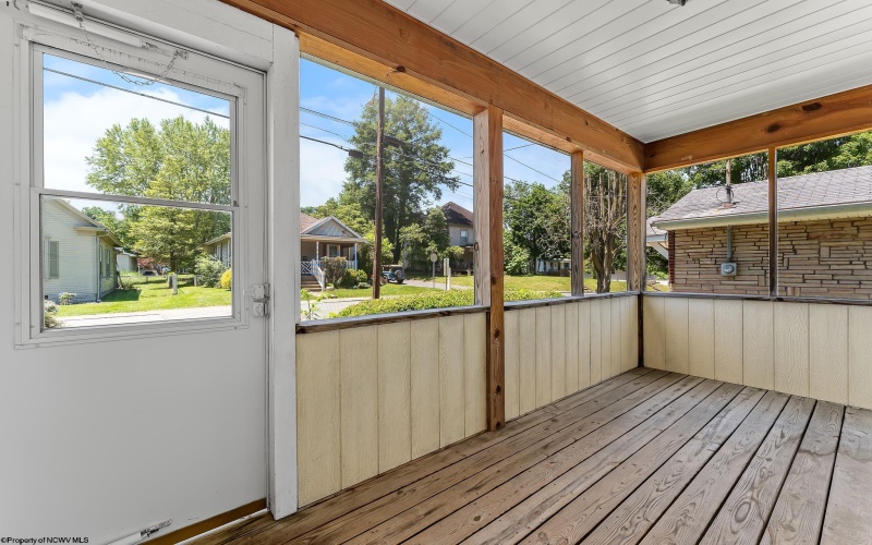 228 Johnson Avenue, Bridgeport, West Virginia 26330, 1 Bedroom Bedrooms, 4 Rooms Rooms,1 BathroomBathrooms,Single Family Detached,For Sale,Johnson,10165250