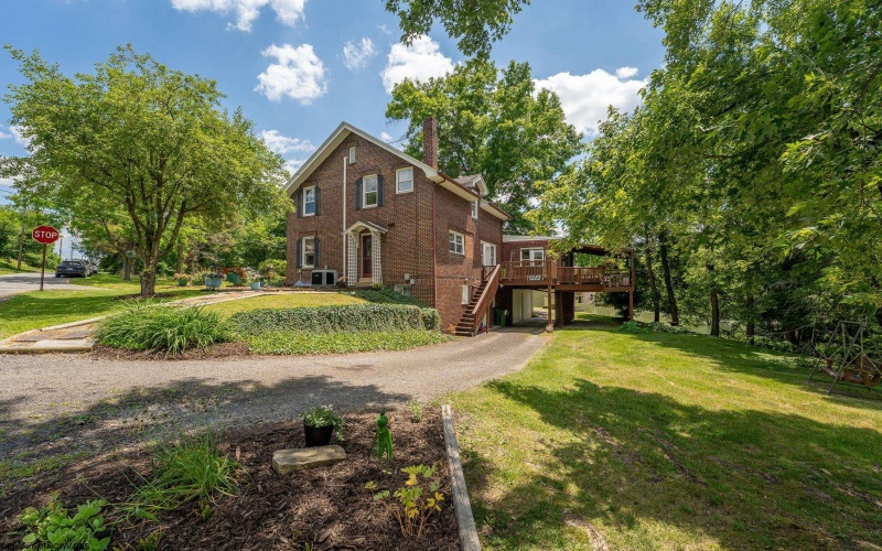 411 Rotary Street, Morgantown, West Virginia 26505, 3 Bedrooms Bedrooms, 8 Rooms Rooms,1 BathroomBathrooms,Single Family Detached,For Sale,Rotary,10165255