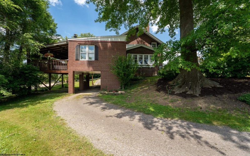 411 Rotary Street, Morgantown, West Virginia 26505, 3 Bedrooms Bedrooms, 8 Rooms Rooms,1 BathroomBathrooms,Single Family Detached,For Sale,Rotary,10165255