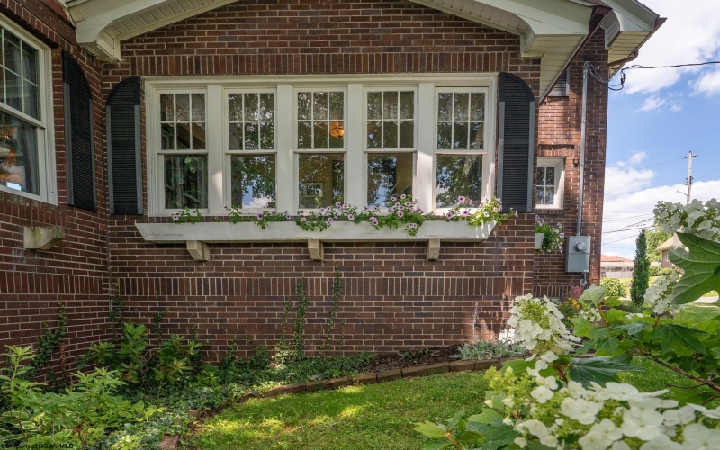 411 Rotary Street, Morgantown, West Virginia 26505, 3 Bedrooms Bedrooms, 8 Rooms Rooms,1 BathroomBathrooms,Single Family Detached,For Sale,Rotary,10165255